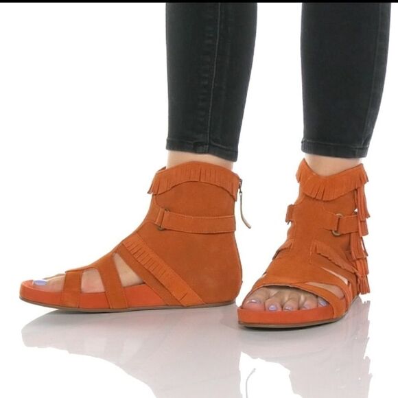 NIB Dingo Fringe Suede Sandals - Picture 8 of 10